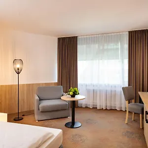 Plaza & Living Frankfurt Otel