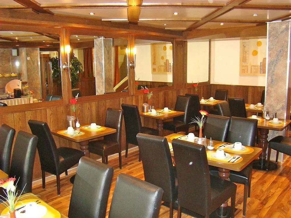 Sophien Hotel Frankfurt nad Mohanem 3*,  Německo